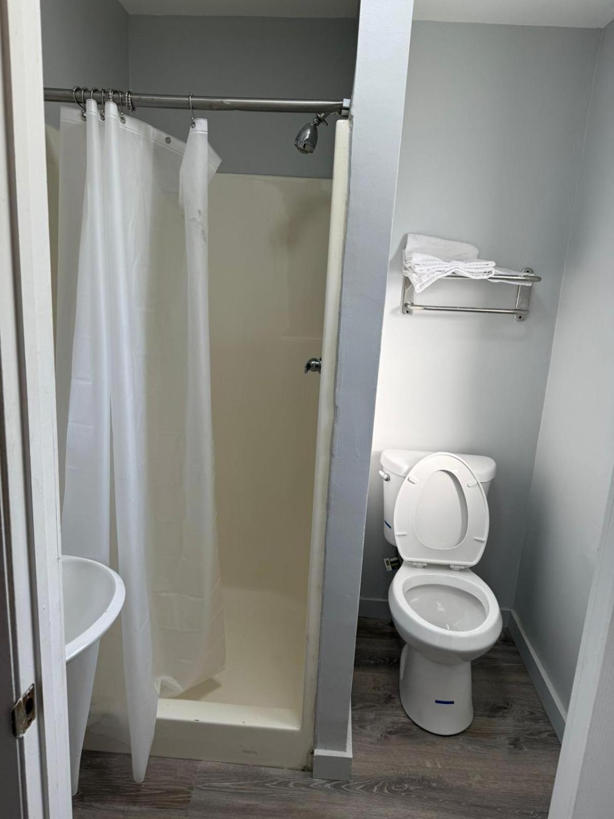 Blisspoint Inn Fka Motel 6T7 Индианаполис Экстерьер фото