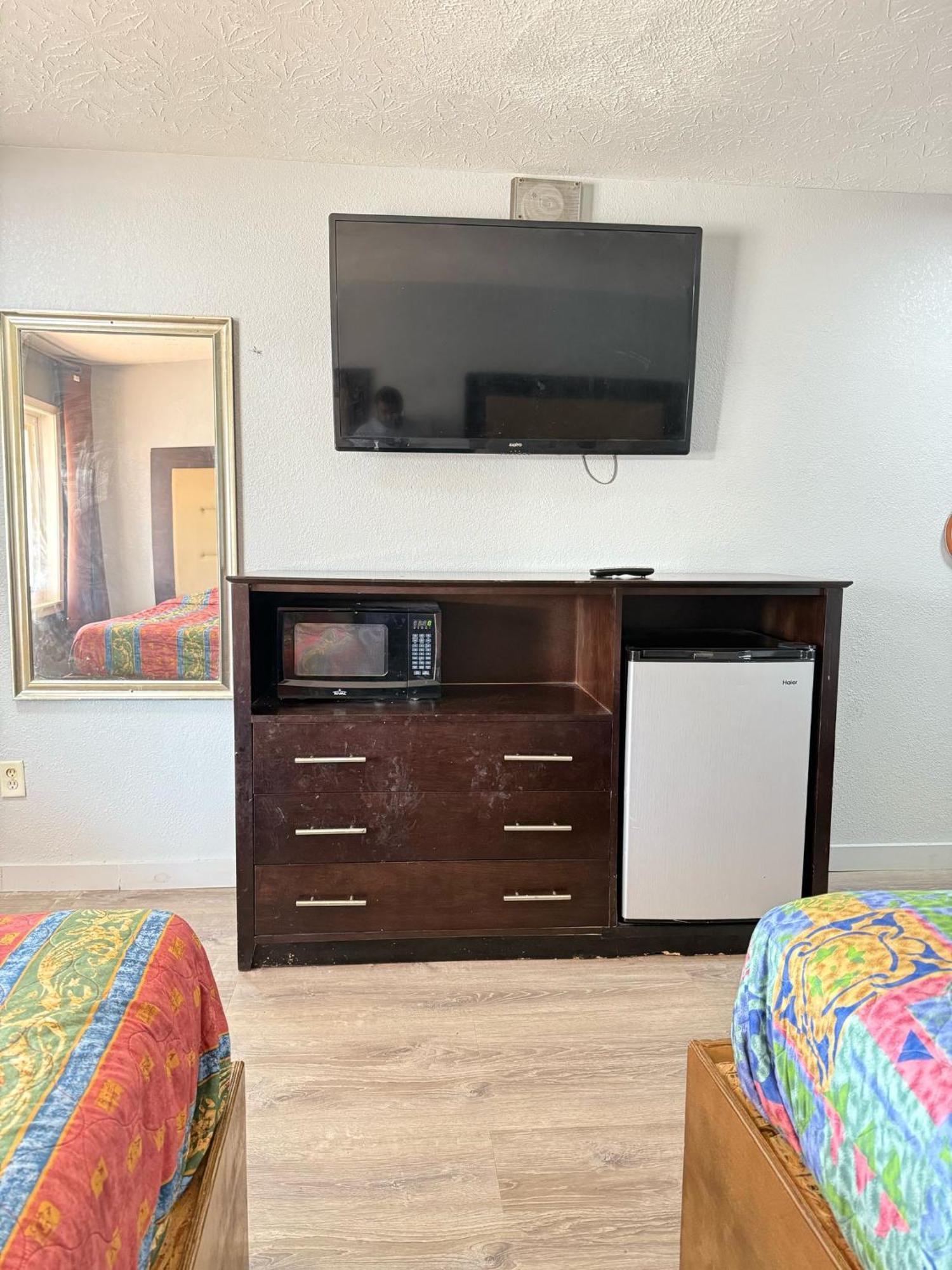 Blisspoint Inn Fka Motel 6T7 Индианаполис Экстерьер фото